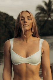 [Hannah is 5'6 and wears size S]#colour_pistachio