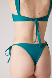 [Meghan is 5'7.5 and wears size S]#color_tidal-teal
