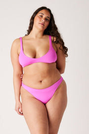 [Isabella is 5'10 and wears size XL]#color_fuchsia
