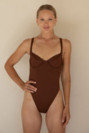 [Danielle is 5'8 and wears size XS]l#color_espresso-brown