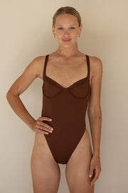 [Danielle is 5'8 and wears size XS]l#color_espresso-brown