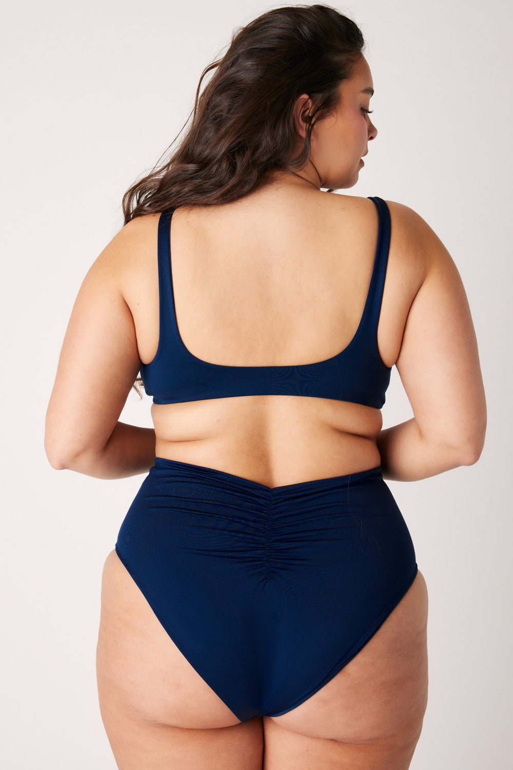 The Plunge Scoop Top - Soft Navy