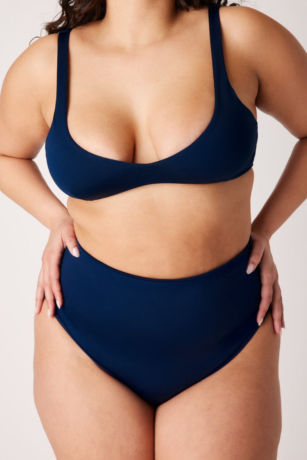The Plunge Scoop Top - Soft Navy