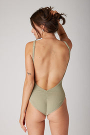 [Coral is 5'10 and wears size S]#color_soft-olive-ripple