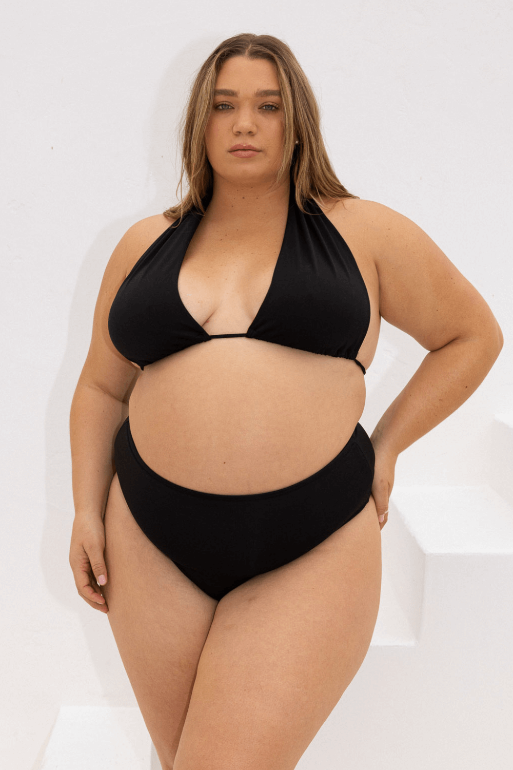 The High-Waisted Scrunch Bottoms - Matte Black