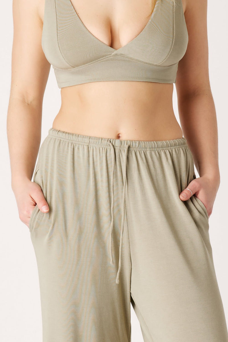 [Aqua is 5'7.5 and wears size M]#color_olive-taupe