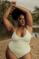 [Iyanah is 5’8 and wears size XXL]#colour_pistachio