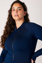 [Isabella is 5'10 and wears size XL]#color_soft-navy
