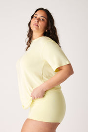 [Isabella is 5'10 and wears size XL]#color_butter-yellow