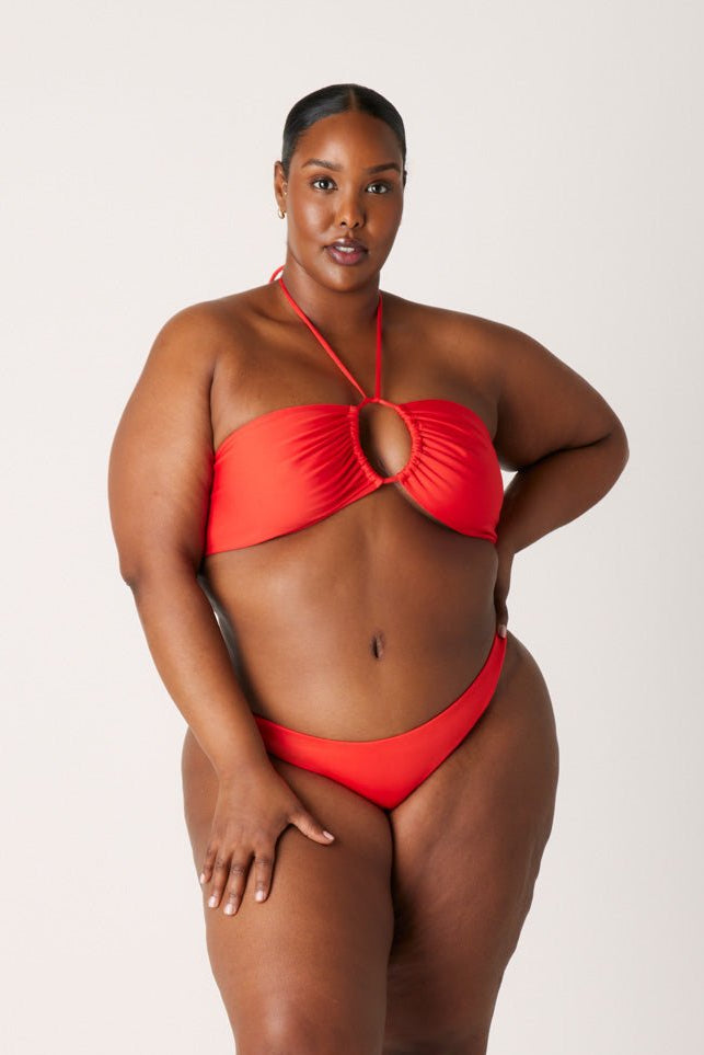 [Rahima is 5’8 and wears size XXL]#color_fiesta-red