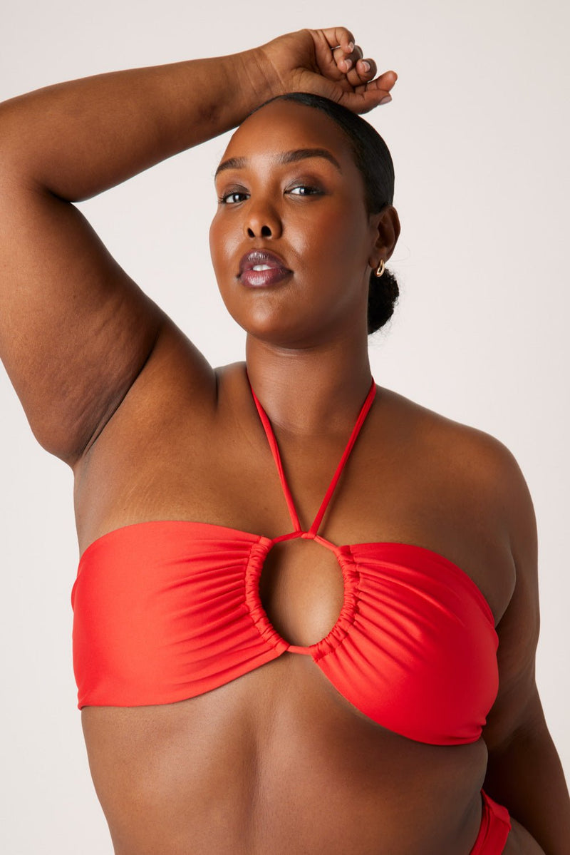 [Rahima is 5’8 and wears size XXL]#color_fiesta-red