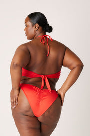 [Rahima is 5’8 and wears size XXL]#color_fiesta-red