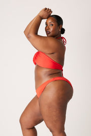 [Rahima is 5’8 and wears size XXL]#color_matte-black