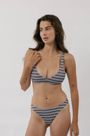 [Cora is 5’10 and wears size S]#color_boat-day-stripe