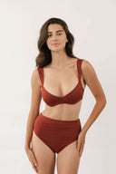 [Coral is 5'10 and wears size S]#color_mallorca-red