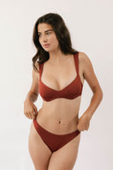 [Coral is 5'10 and wears size S]#color_mallorca-red