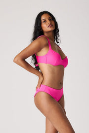 [Danielle is 5’6 and wears size S]#color_magenta