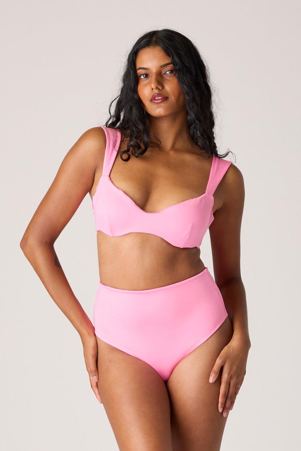 The High-Waisted Scrunch Bottoms - Bubblegum Pink
