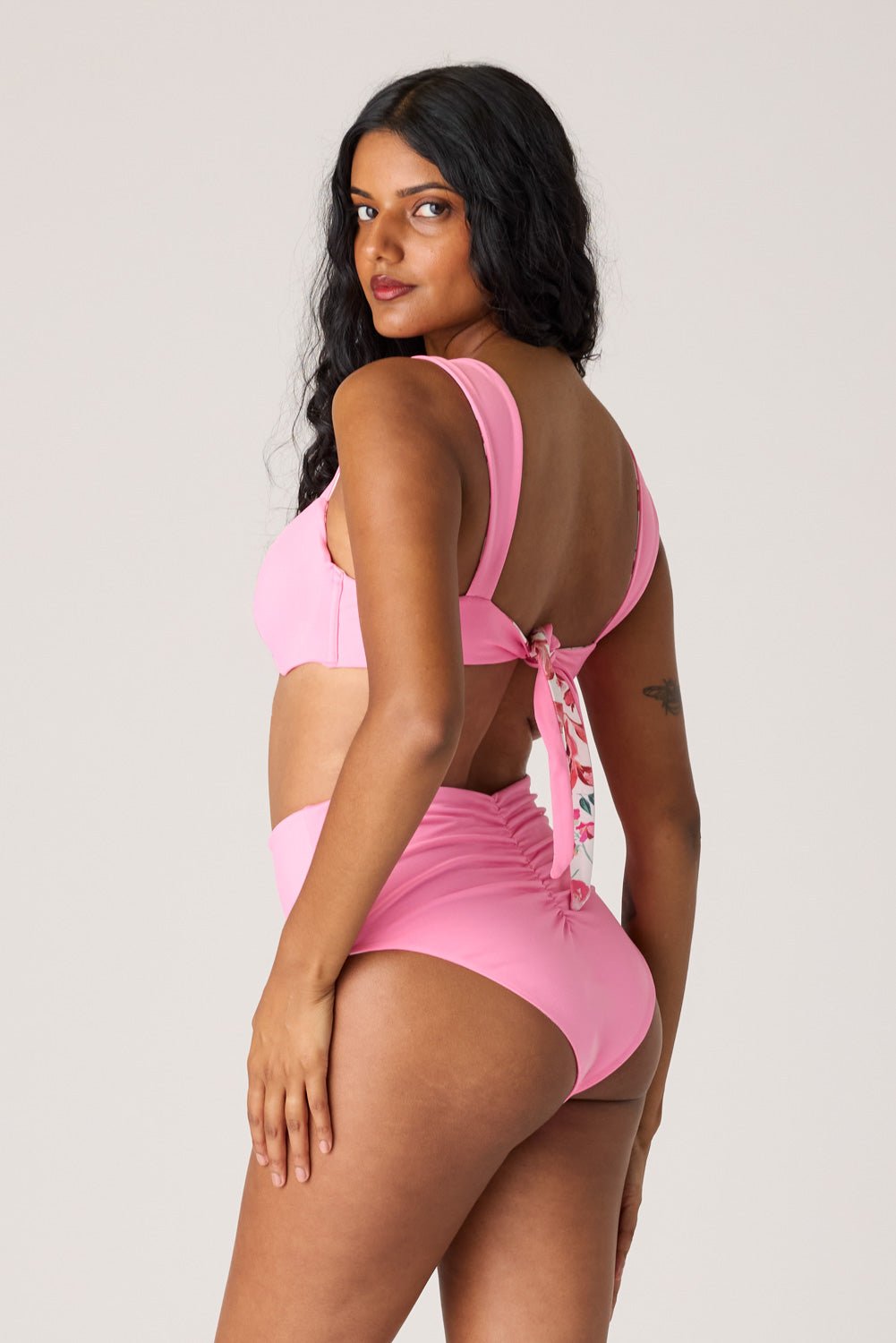 The Sweetheart Underwire Top - Bubblegum Pink