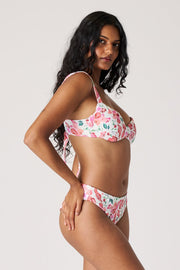 [Danielle is 5’6 and wears size S]#color_where'svulva