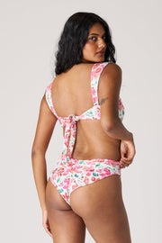 [Danielle is 5’6 and wears size S]#color_where'svulva