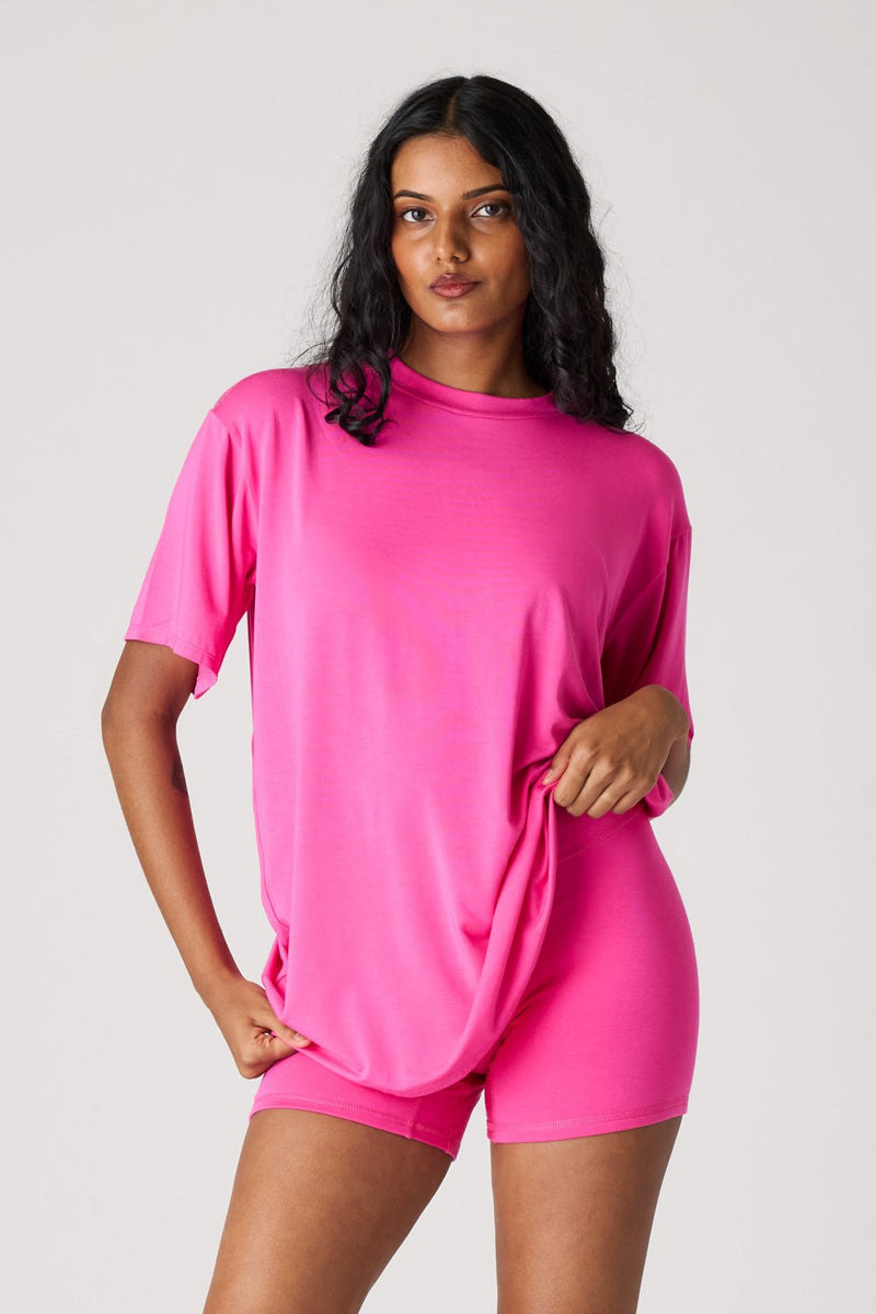 [Danielle is 5’6 and wears size S]#color_magenta