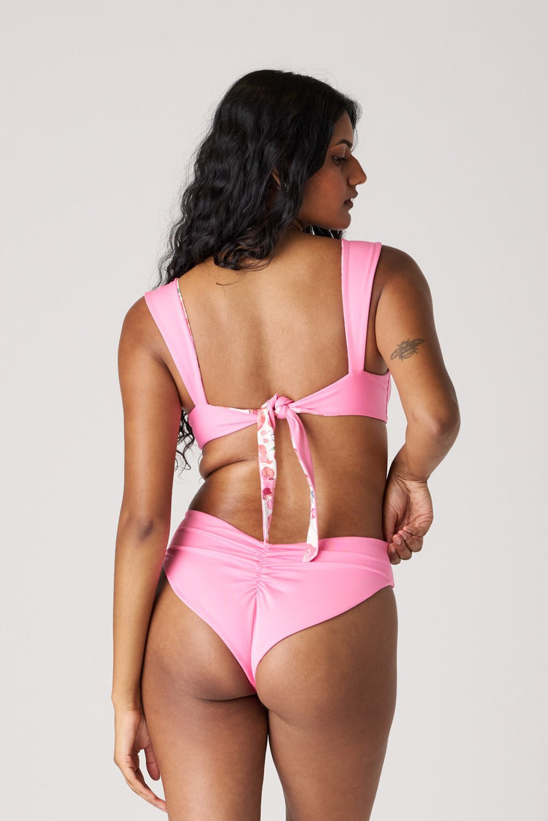 [Danielle is 5’6 and wears size S]#color_bubblegum-pink