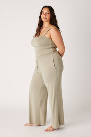 [Isabella is 5'10 and wears size XL]#color_olive-taupe