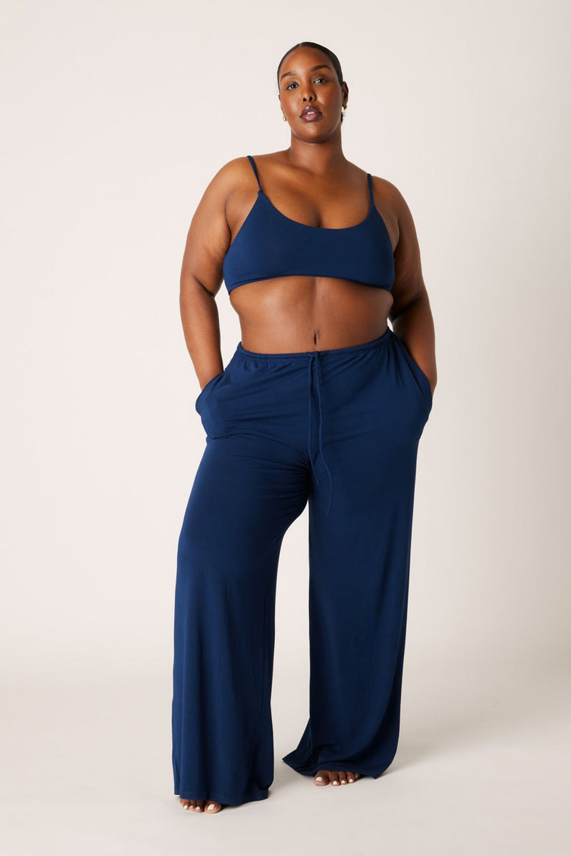 [Rahima is 5’8 and wears size XXL]#color_soft-navy