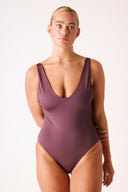 [Aqua is 5'7.5, and wears size M]#color_fig