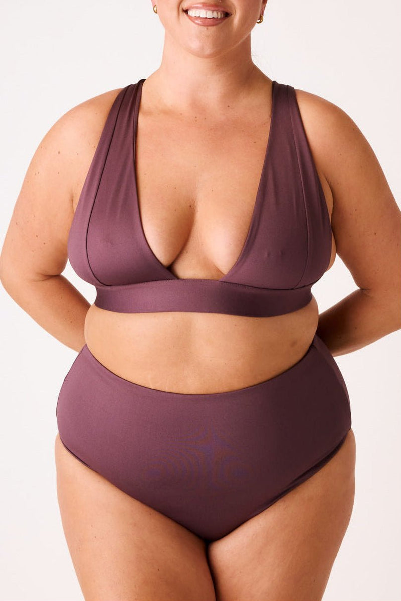 [Christina is 5'6 and wears size XXL]#color_fig