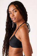 [Kiana is 5'6 and wears size S]#color_matte-black