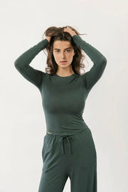[Coral is 5'10 and wears size S]#color_deep-lagoon